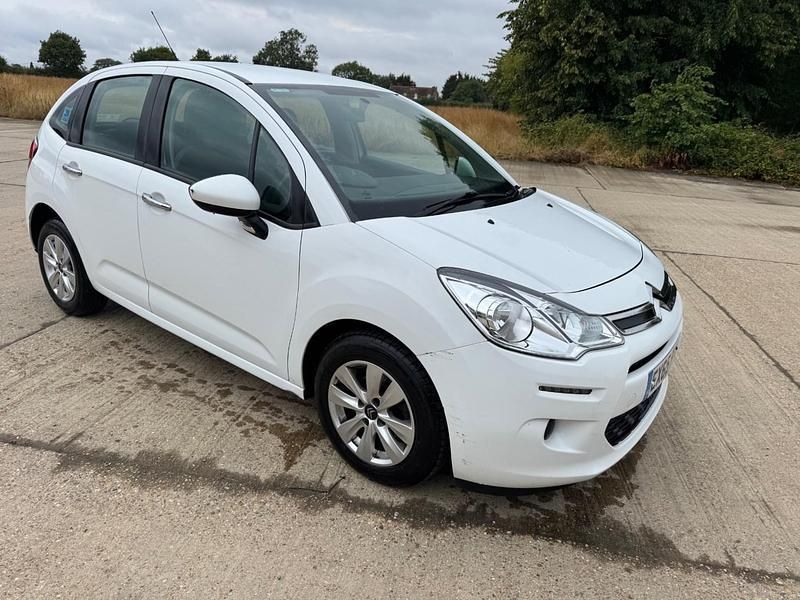 White Used 2015 Citroën C3 PureTech Hatchback | £2,000 (Fair price) - Image 1/4