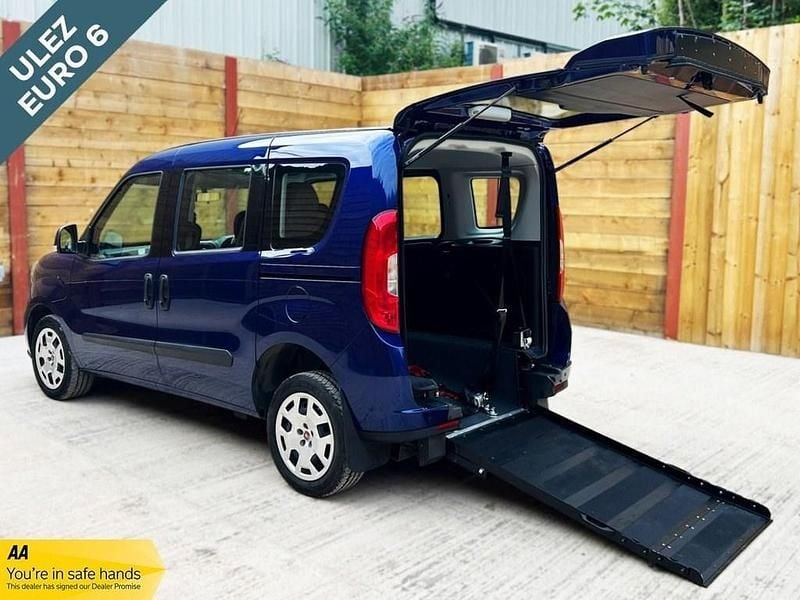 Blue Used 2019 Fiat Doblò MPV | £10,945 (A bit pricey) - Image 1/3