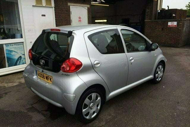 Used Toyota Aygo 67 HP (49 kW) 2008 Hatchback