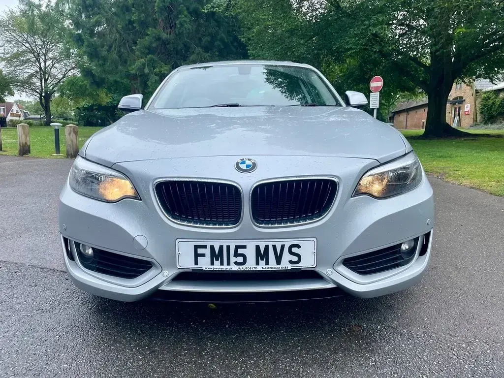 Used BMW 218 Advantage 136 HP (100 kW) 2015 Silver Coupe