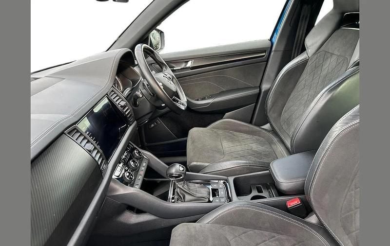 Used Skoda Kodiaq SportLine 148 HP (108 kW) 2022 Race blue metallic SUV