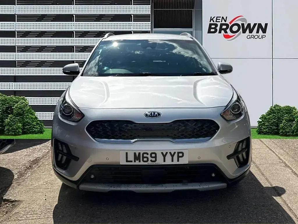 Used Kia Niro 141 HP (103 kW) 2019 Silver SUV
