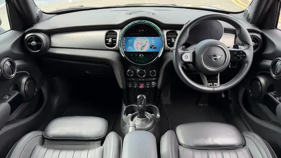Used Mini Cooper S Exclusive 176 HP (129 kW) 2023 Black Hatchback