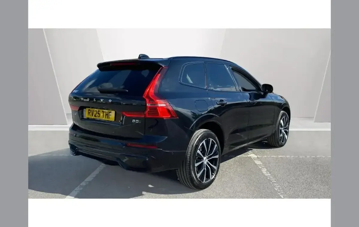 Used Volvo XC60 Ultra 250 HP (183 kW) 2025 Black SUV