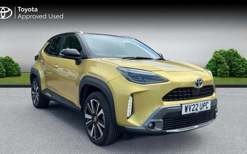 Brass gold bitone Used 2021 Toyota Yaris Hybrid Edition Estate | £23,563 (A bit pricey) - Image 1/2