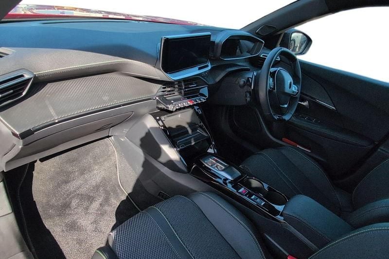 Used Peugeot 2008 GT 145 HP (106 kW) 2025 Red SUV