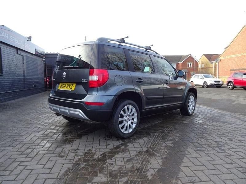 Used Skoda Yeti SE 105 HP (77 kW) 2014 Grey SUV