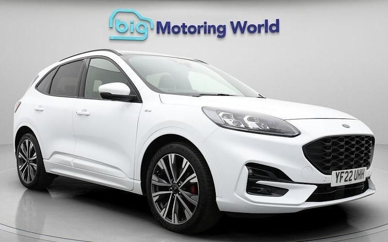 White Used 2022 Ford Kuga ST-Line X SUV | £18,400 (Fair price) - Image 1/4