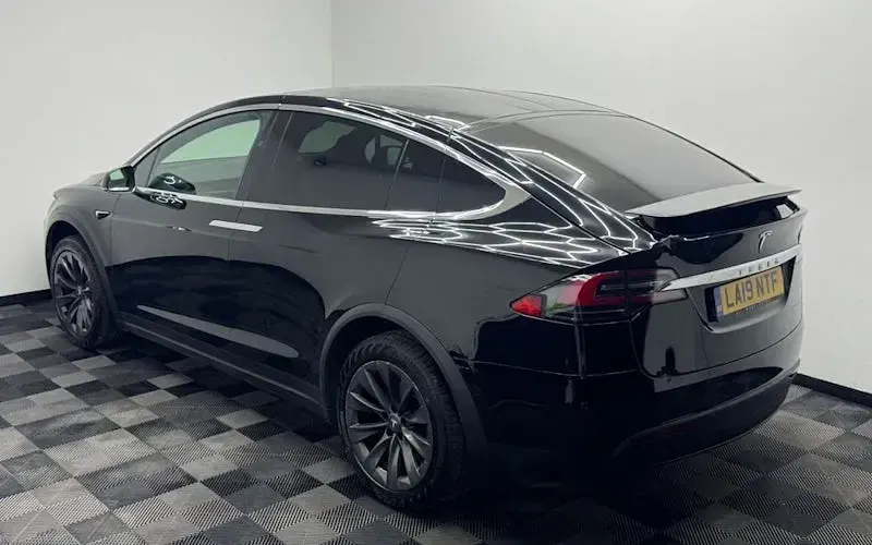 Used Tesla Model X Long Range AWD 397 kW (541 HP) 2019 Black SUV