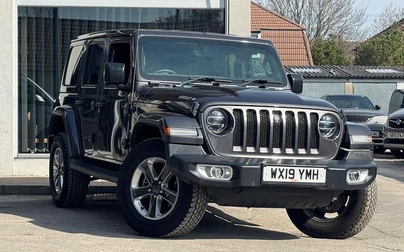 Used Jeep Wrangler Sahara 200 HP (147 kW) 2020 SUV