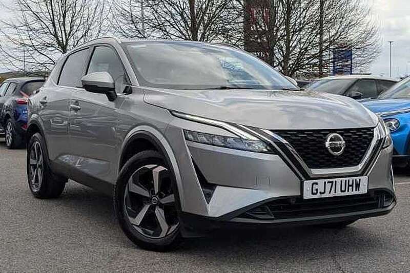 Silver Used 2022 Nissan Qashqai N-Connecta SUV | £18,590 (Fair price) - Image 1/4