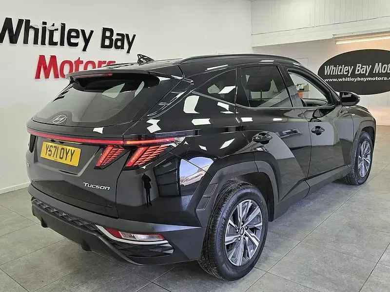 Używany Hyundai Tucson SE 180 KM (132 kW) 2022 Czarny SUV
