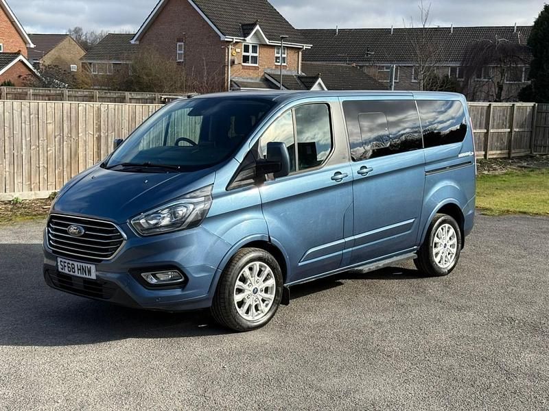 Used Ford Tourneo Titanium 130 HP (95 kW) 2018 Blue MPV