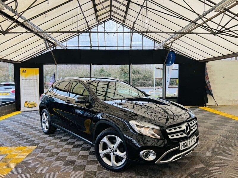 Black Used 2018 Mercedes GLA200 SUV | £12,995 (Good price) - Image 1/3
