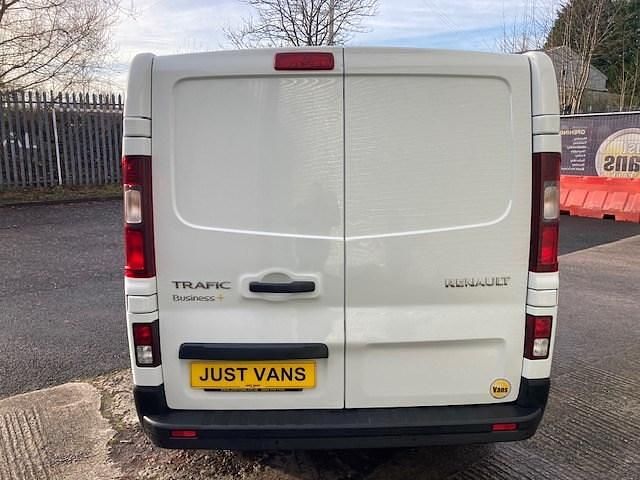 Used Renault Trafic Business 2021 White MPV