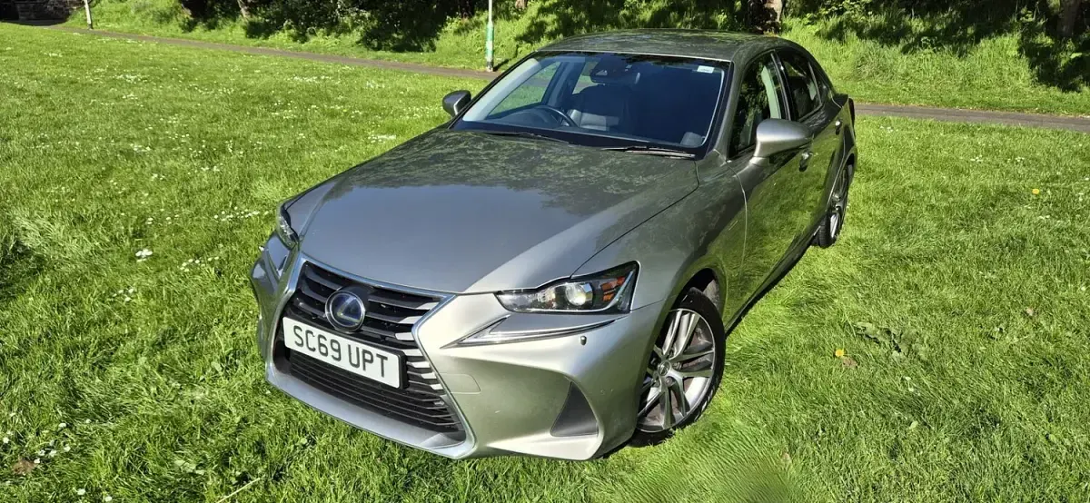 Used Lexus IS300h 223 HP (164 kW) 2020 Silver Sedan