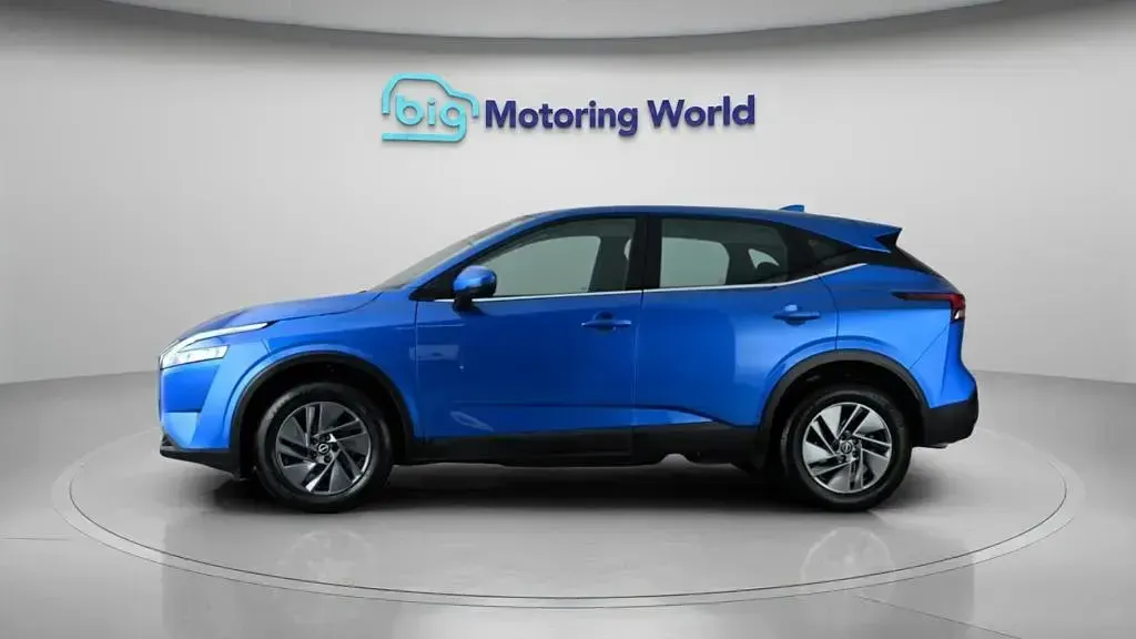 Used Nissan Qashqai Acenta Premium 140 HP (102 kW) 2023 Blue SUV