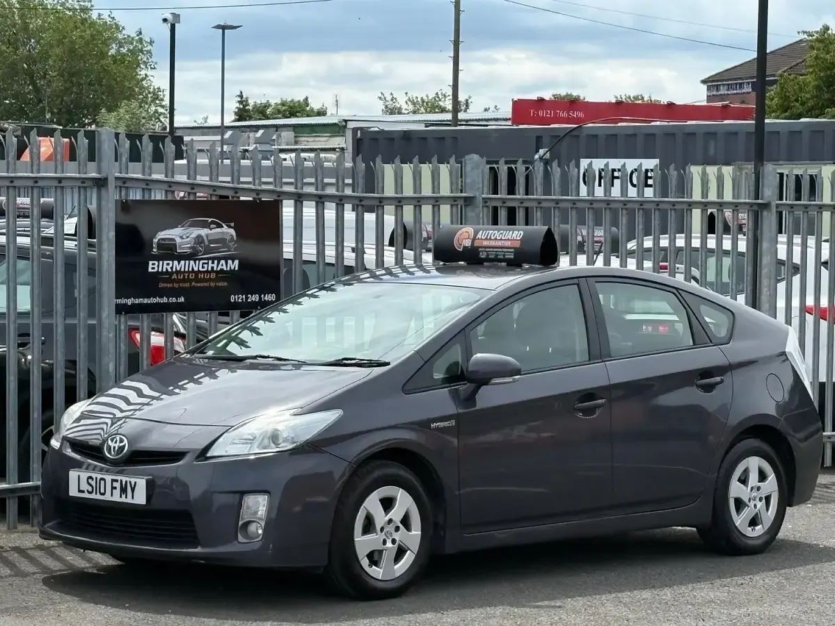 Used Toyota Prius T3 2010 Grey Hatchback
