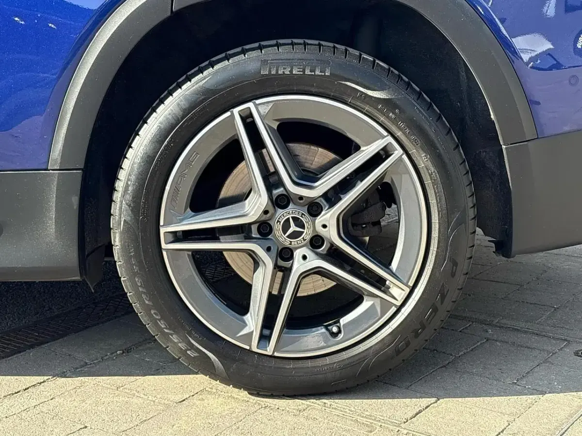 Used Mercedes GLB200 AMG Line Premium 161 HP (118 kW) 2022 Blue SUV