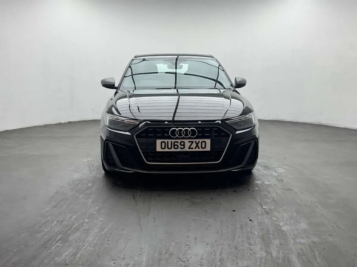 Used Audi A1 Sportback Competition 200 HP (147 kW) 2019 Black Hatchback