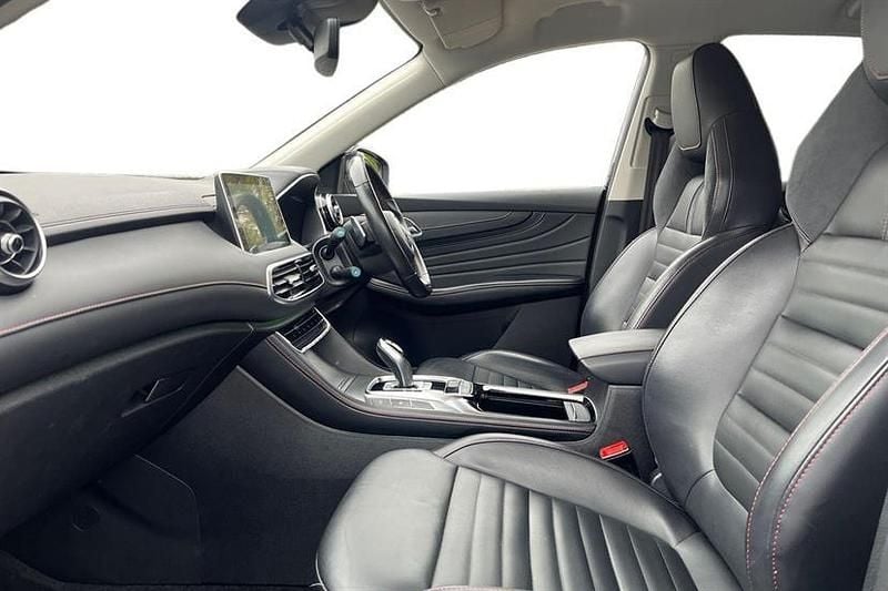 Usado MG HS Trophy 162 HP (119 kW) 2024 Preto SUV