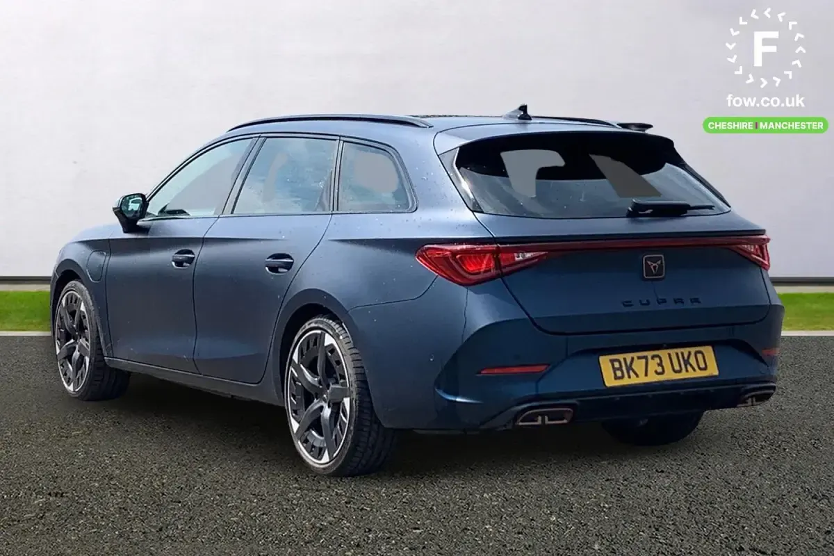 Used Cupra Leon VZ3 245 HP (180 kW) 2023 Blue Estate