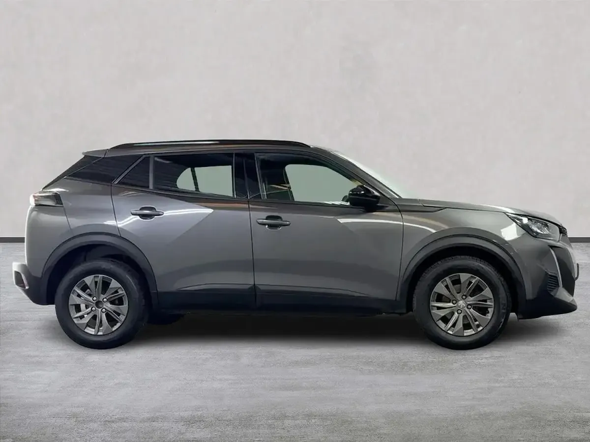Used Peugeot 2008 Active+ 100 HP (73 kW) 2023 Grey SUV