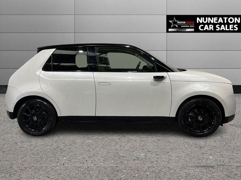 Used Honda e Advance 36 kW (49 HP) 2023 White Hatchback