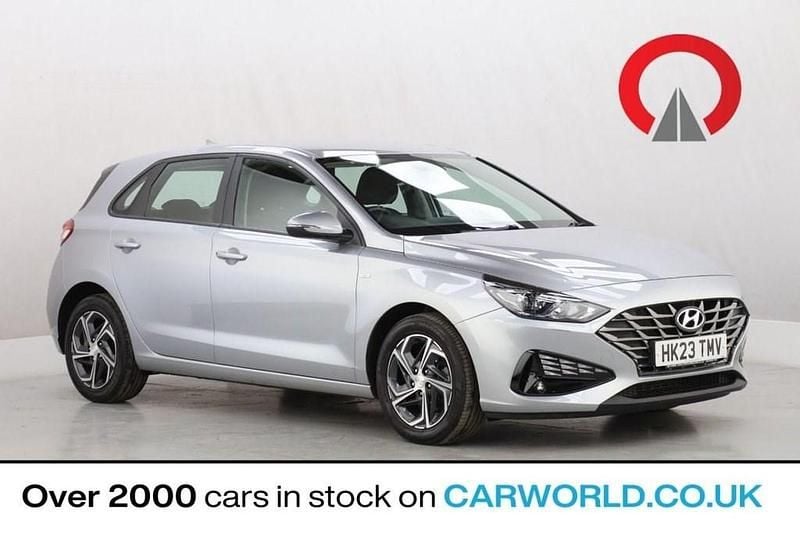 Used Hyundai i30 SE 120 HP (88 kW) 2023 Silver Hatchback