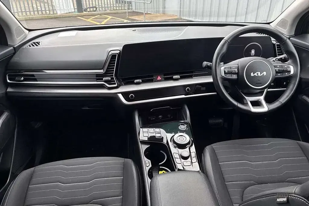 Używany Kia Sportage 157 KM (115 kW) 2024 Czarny SUV