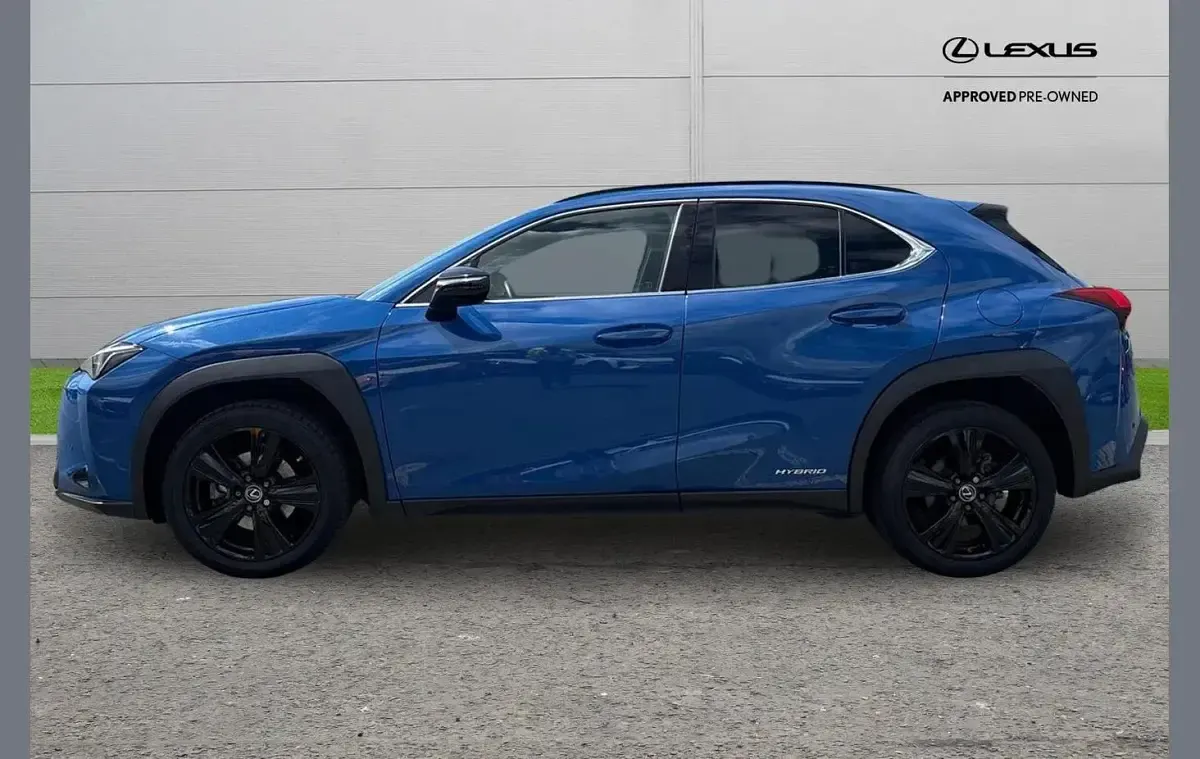 Used Lexus UX 250h 180 HP (132 kW) 2021 Blue SUV