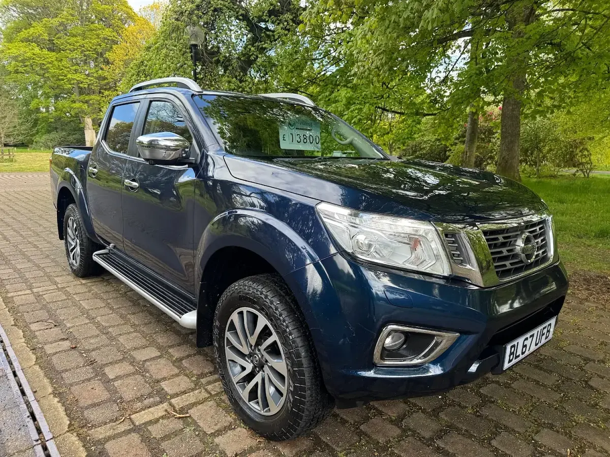 Used Nissan Navara Tekna 190 HP (139 kW) 2017 Blue Pickup
