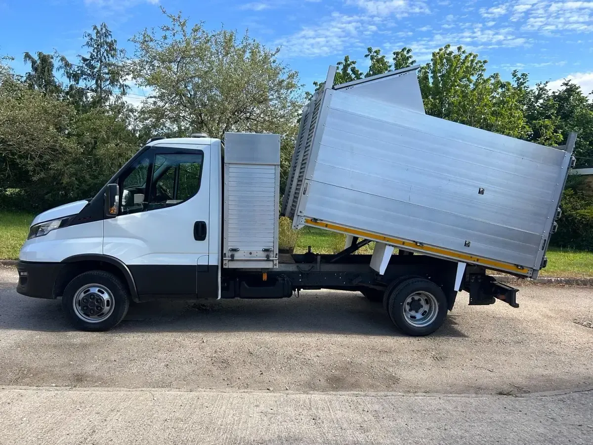 Used Iveco Daily 180 HP (132 kW) 2021 White Cabriolet