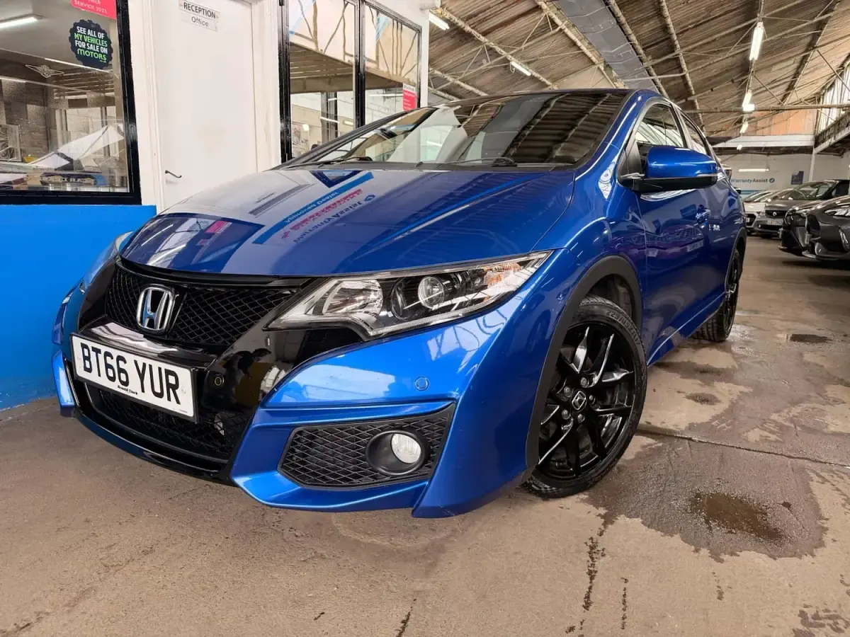 Used Honda Civic Sport 100 HP (73 kW) 2016 Blue Hatchback