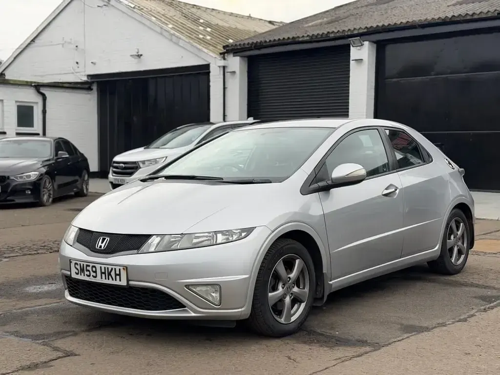 Begagnad Honda Civic SI 98 HK (72 kW) 2009 Silver Halvkombi