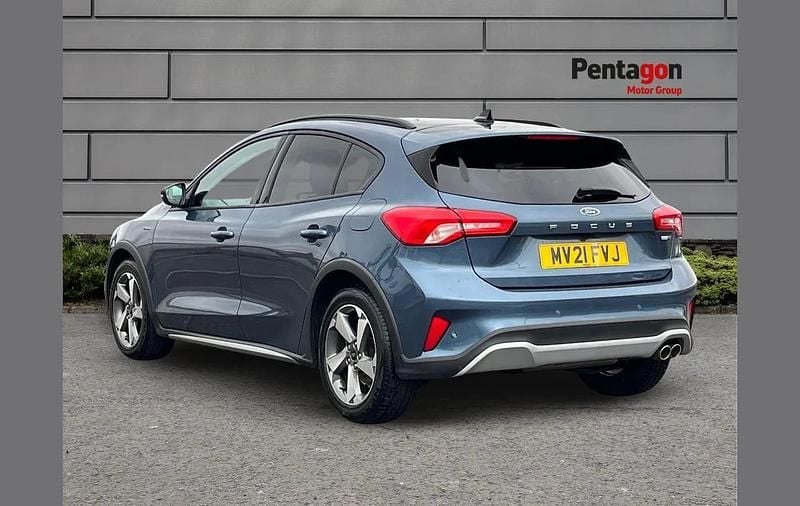 Used Ford Focus Active 123 HP (90 kW) 2021 Blue Hatchback