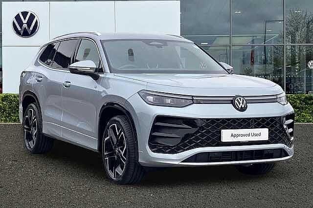 Silver Used 2025 VW Touran R-line MPV | £38,130 - Image 1/4