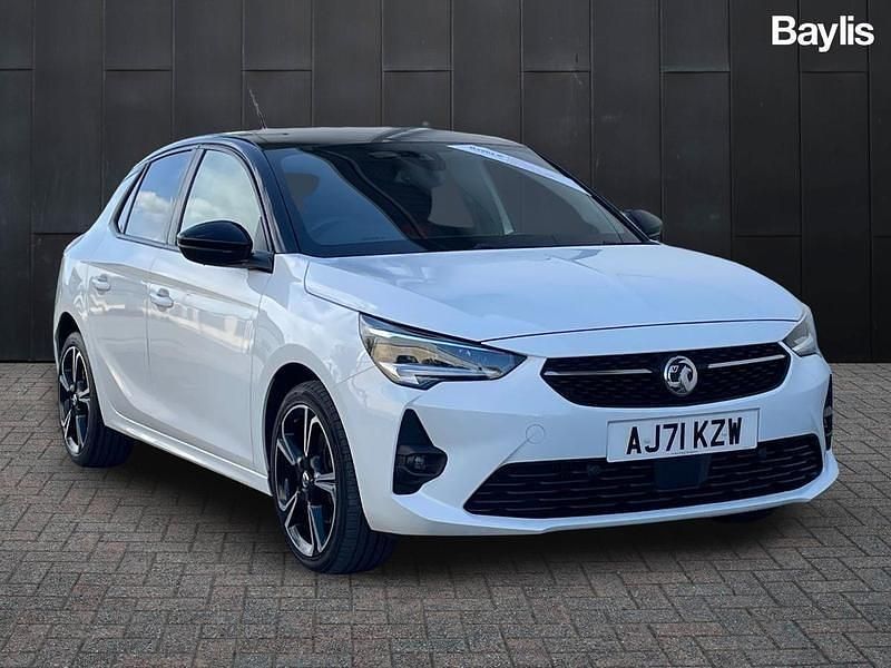 Used Vauxhall Corsa Edition 130 HP (95 kW) 2021 White Hatchback
