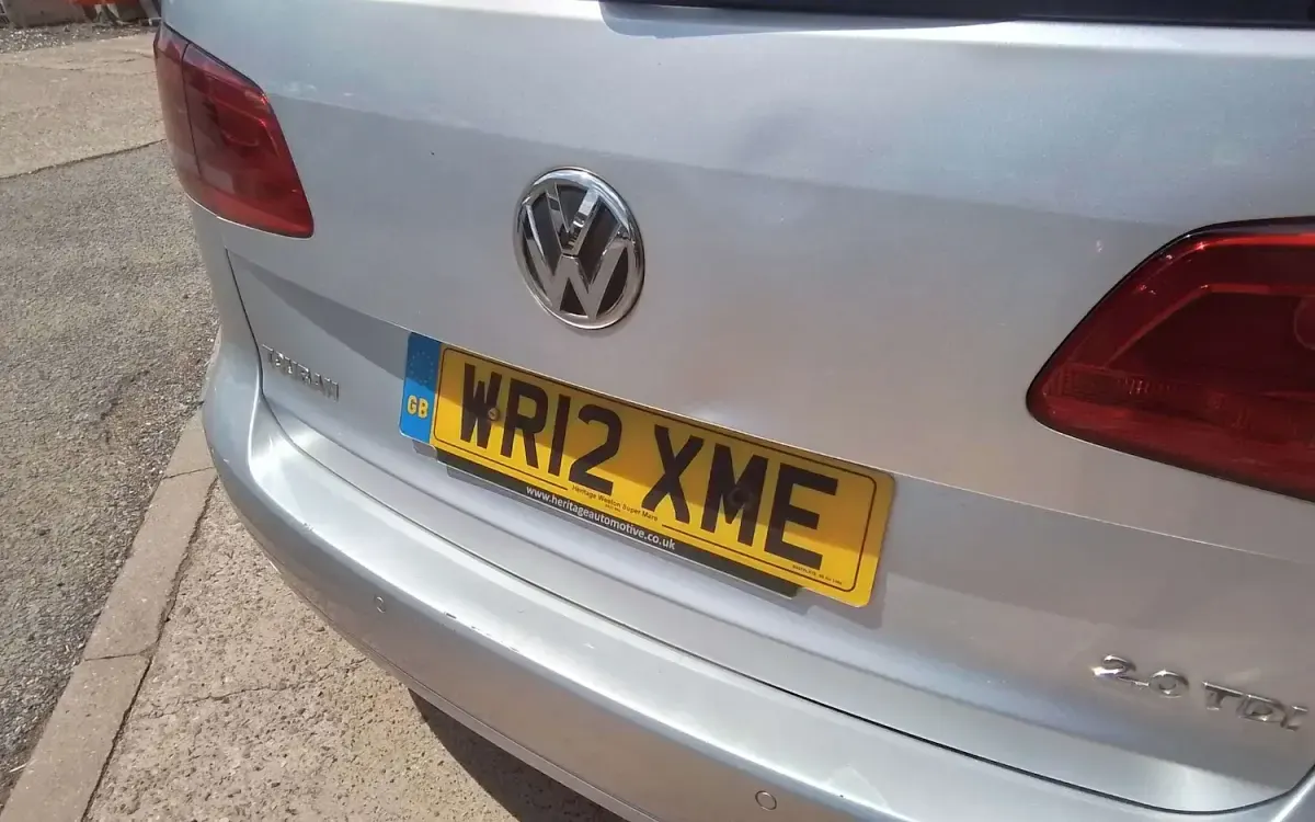 Used VW Touran SE 140 HP (102 kW) 2012 Silver MPV