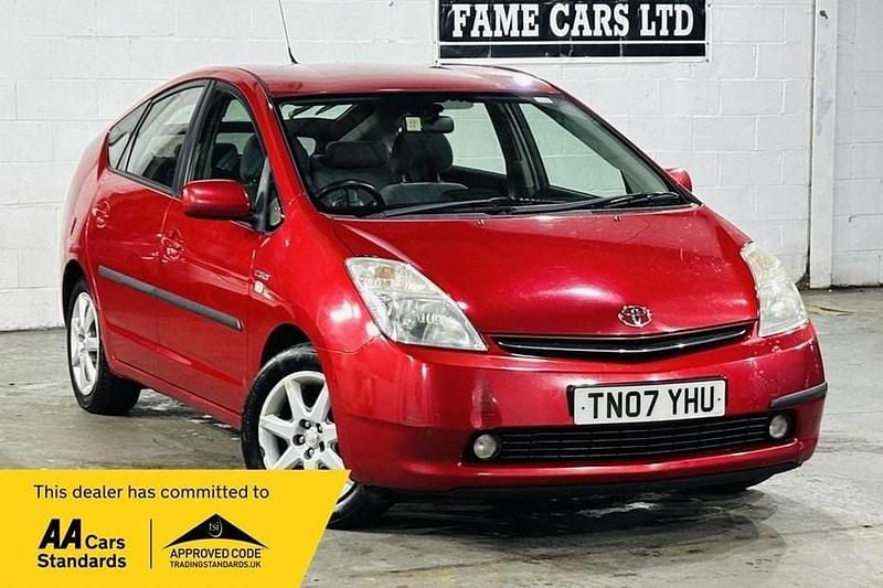 Red Used 2007 Toyota Prius T4 Hatchback | £3,000 (Good price) - Image 1/1