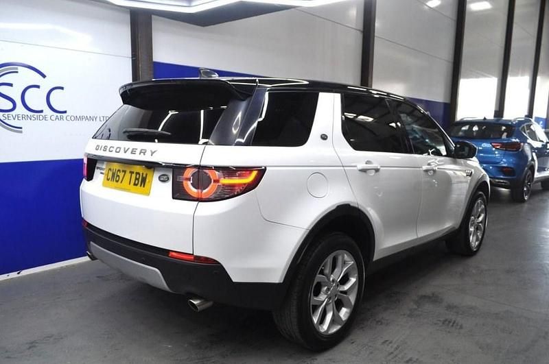 Used Land Rover Discovery Sport HSE 180 HP (132 kW) 2018 White SUV