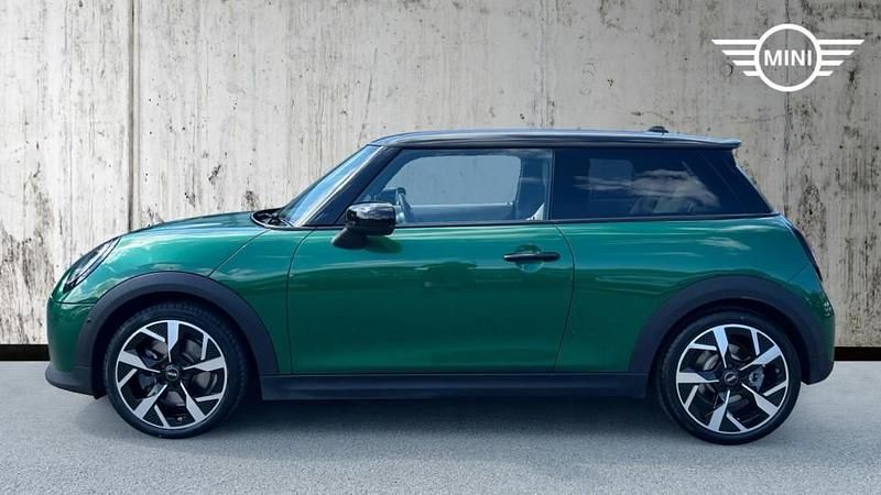 Usado Mini Cooper S Hatch 201 HP (147 kW) 2025 Verde Citadino
