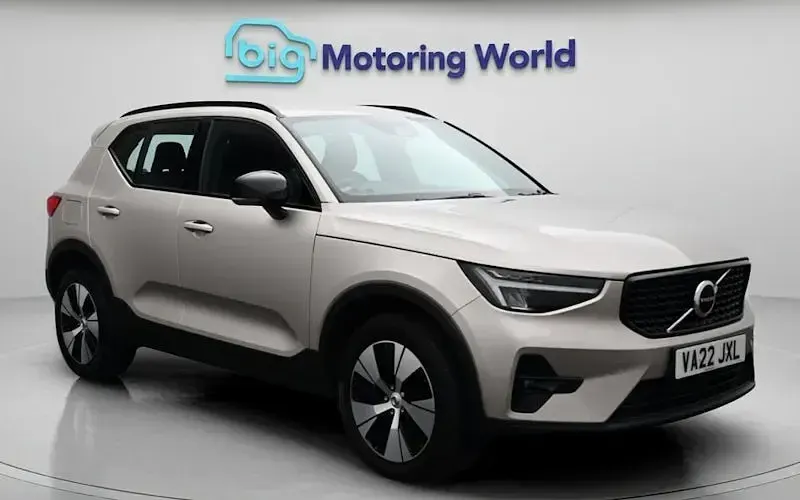 Used Volvo XC40 Plus 211 HP (155 kW) 2022 SUV