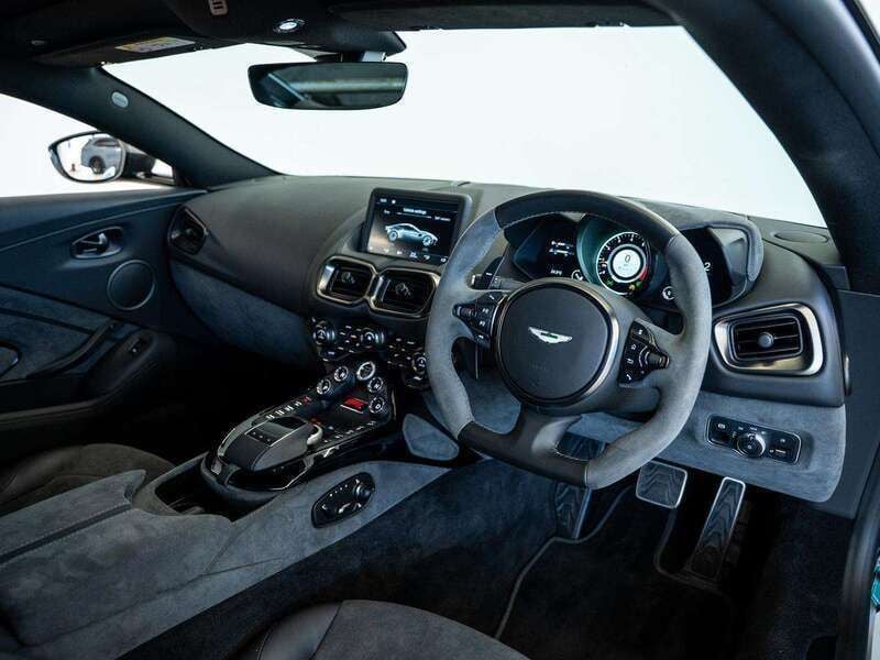 Image 3/4