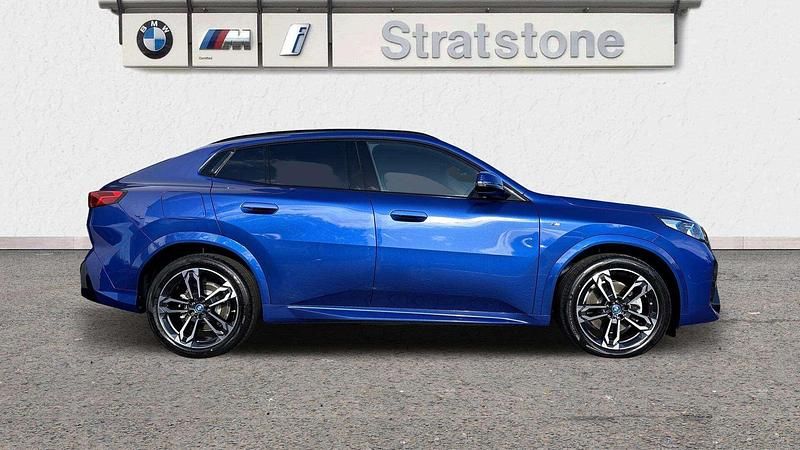Used BMW iX2 M Sport 227 kW (309 HP) 2025 Blue SUV