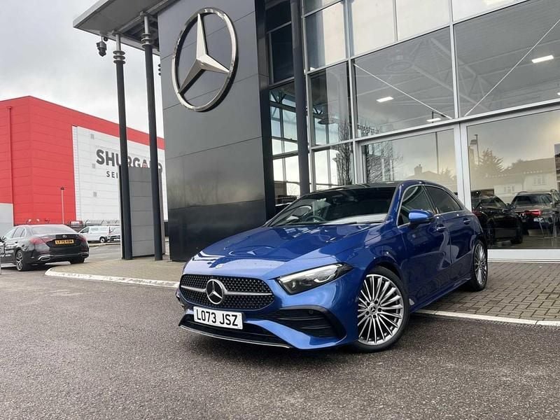 Used Mercedes A180 AMG Line Premium Plus 136 HP (100 kW) 2023 Blue Hatchback
