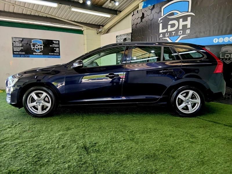 Usado Volvo V60 Business Edition 2018 Azul Carrinha