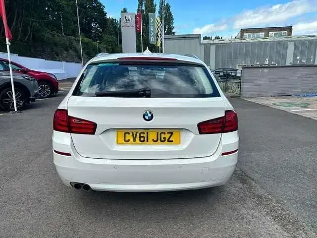 Used BMW 520 Comfort Edition 2011 White Estate