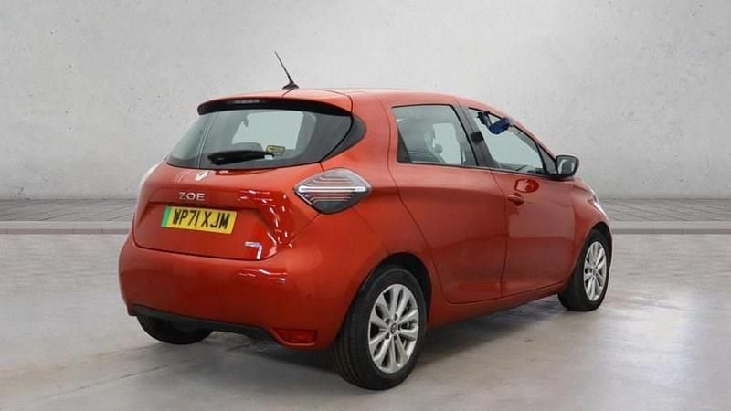 Used Renault Zoe Iconic 78 kW (107 HP) 2021 Red Hatchback