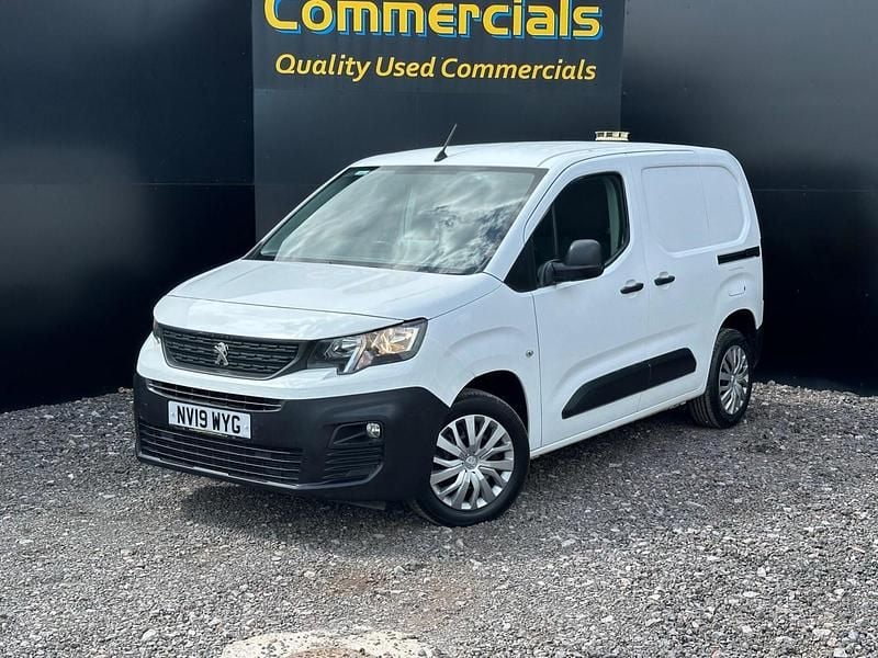 Second-hand Peugeot Partner 2019 Alb Monovolum